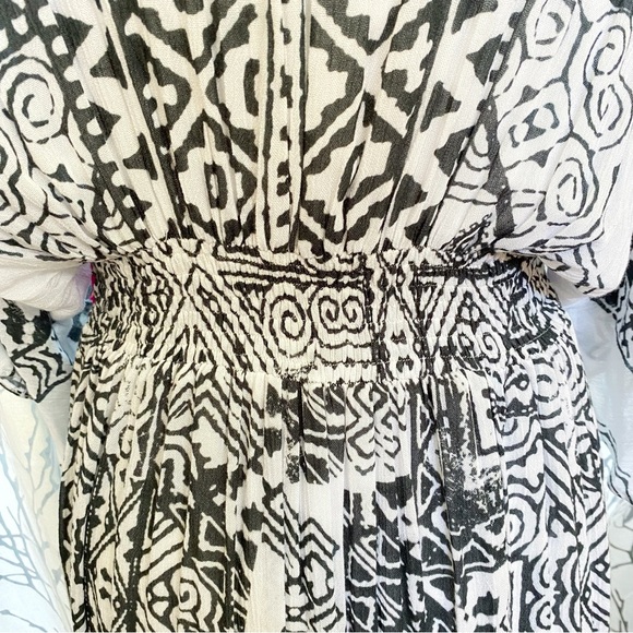 Hemant & Nandita black white pink print lace up v-neck wide sleeve maxi dress - Picture 7 of 12